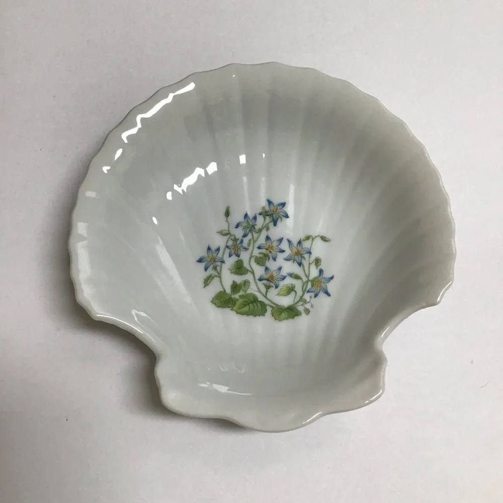 Vintage Takahashi Blue Floral Shell Shape Soap Dish Vanity Trinket Sea Japan